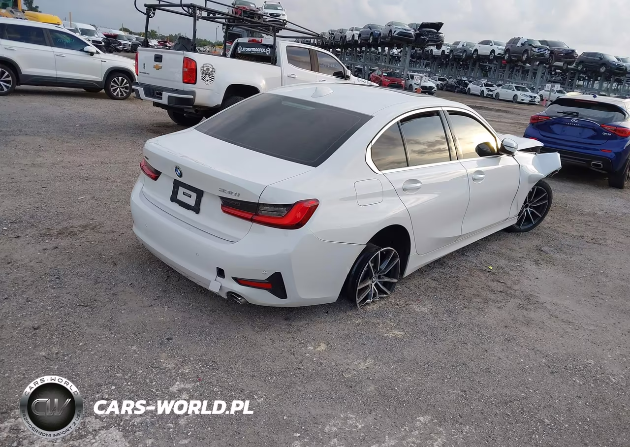 2020 BMW 330I xDrive VIN:3MW5R7J04L8B25870 - 4