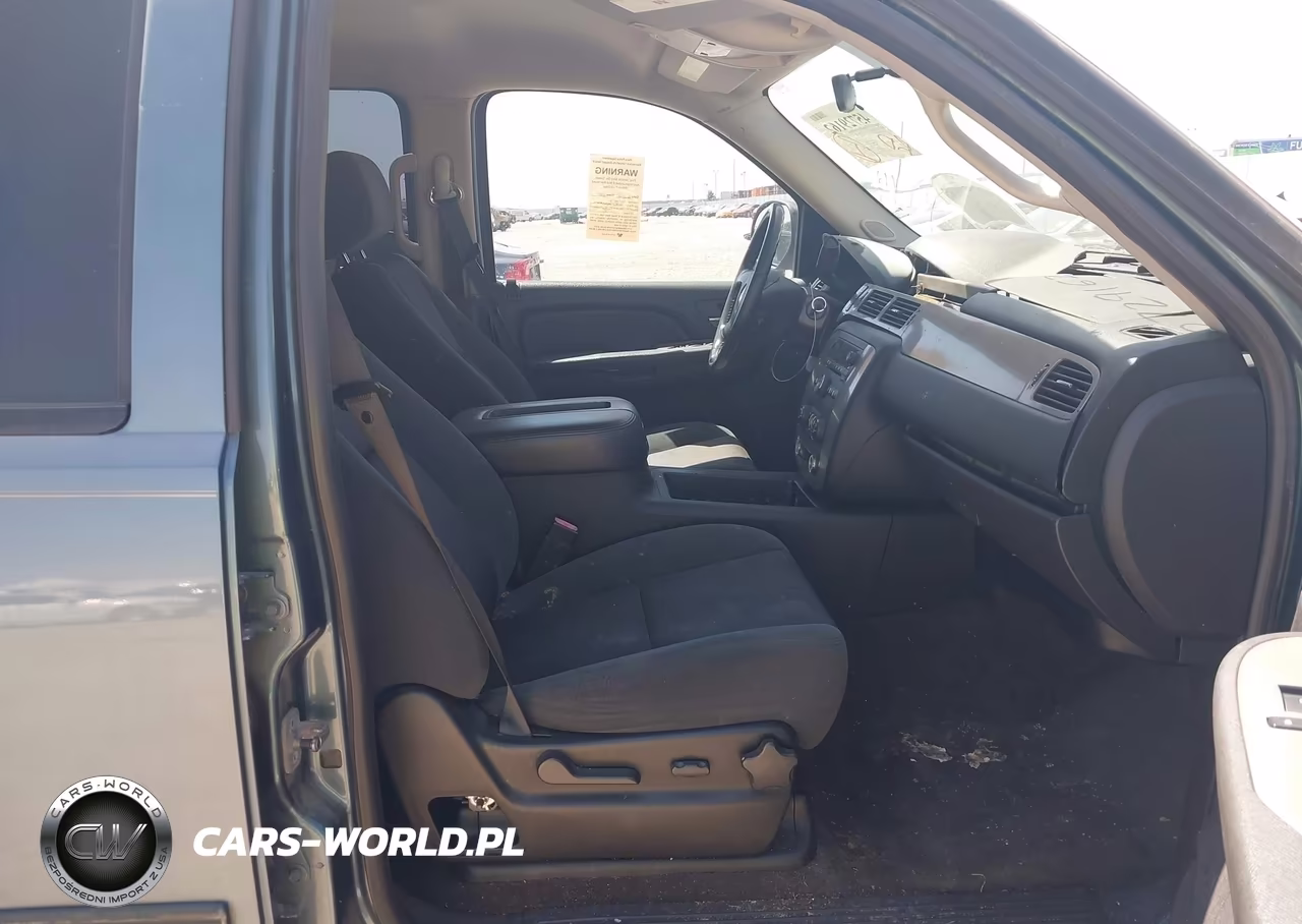 2009 Chevrolet Tahoe Ls VIN:1GNFK13049R253991 - 5