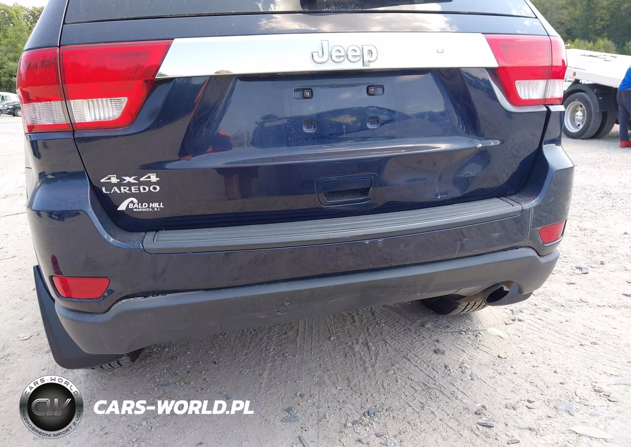 2013 Jeep Grand Cherokee Laredo VIN:1C4RJFAG6DC518928 - 17