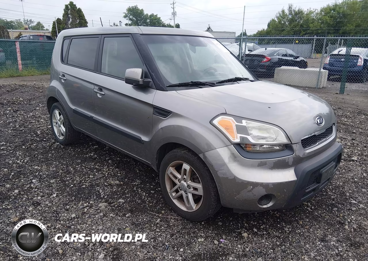2011 Kia Soul +