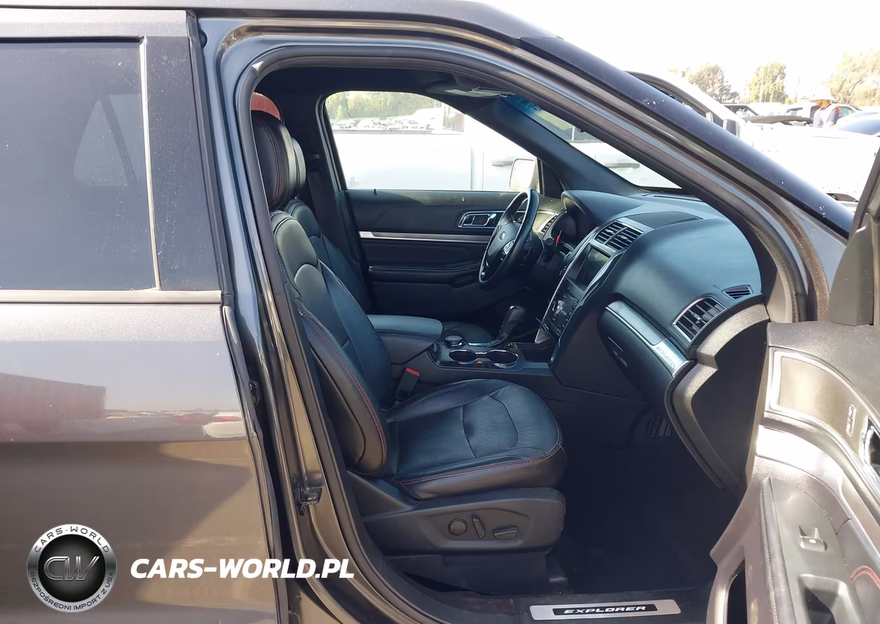 2019 Ford Explorer Sport VIN:1FM5K8GT0KGB48864 - 5