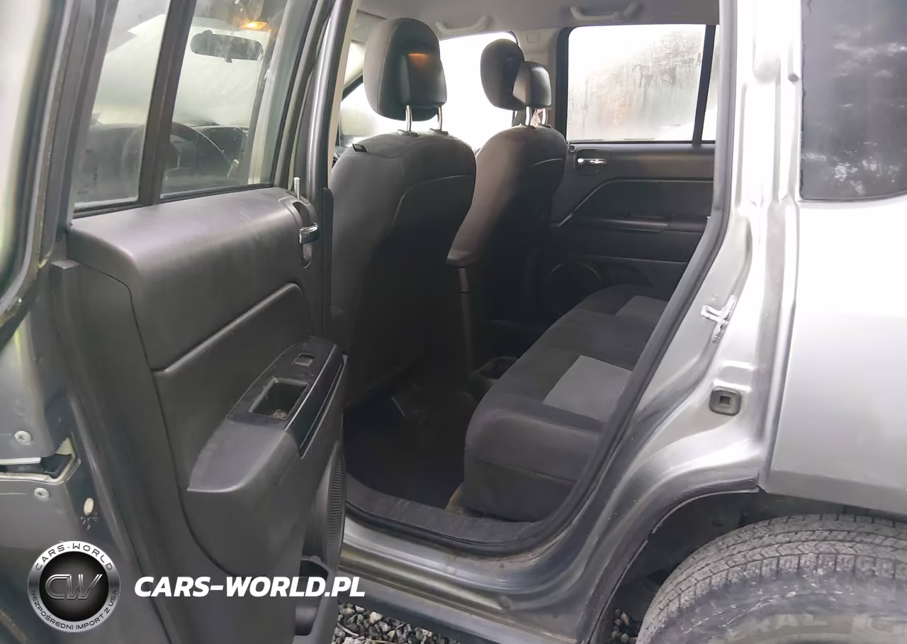 2014 Jeep Compass Sport VIN:1C4NJCBA0ED545612 - 8