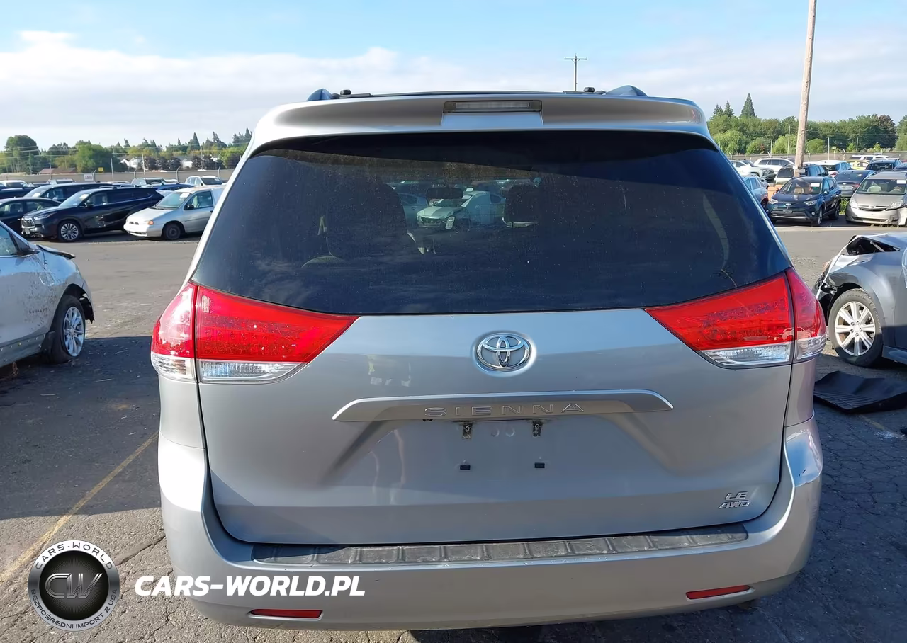 2014 Toyota Sienna Le 7 Passenger VIN:5TDJK3DC8ES089129 - 16