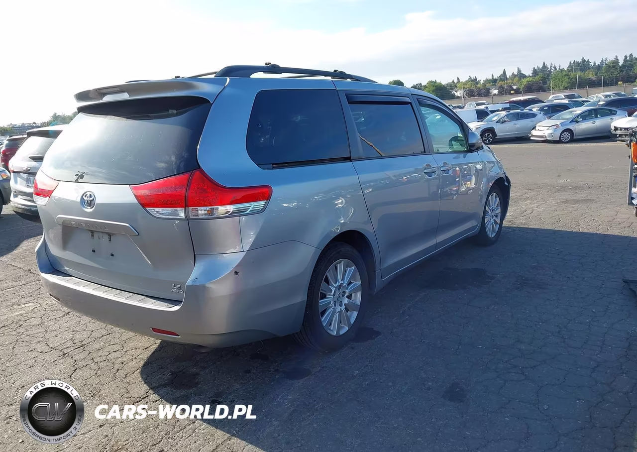 2014 Toyota Sienna Le 7 Passenger VIN:5TDJK3DC8ES089129 - 4