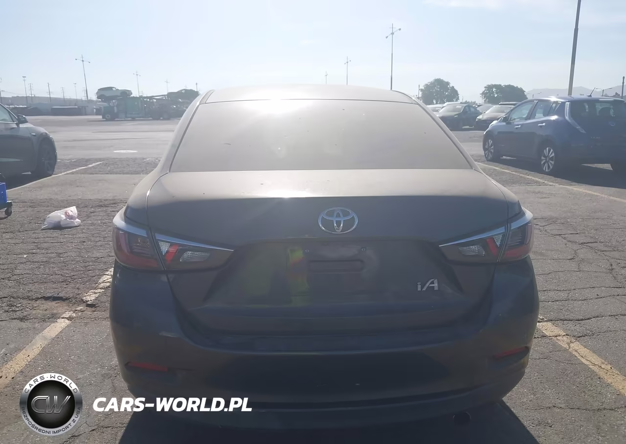 2018 Toyota Yaris Ia VIN:3MYDLBYV6JY317780 - 17