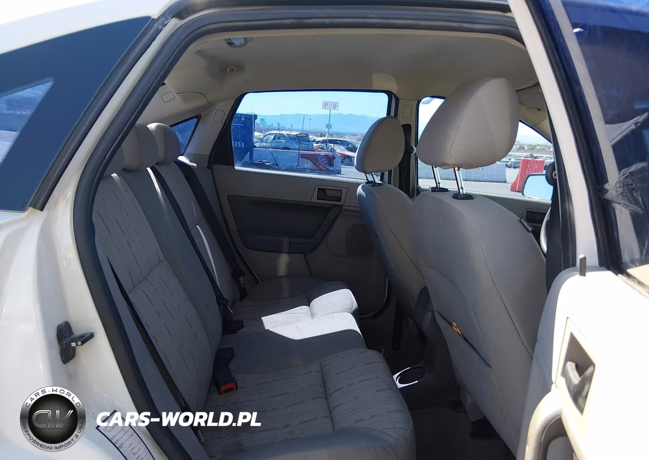 2010 Ford Focus Se VIN:1FAHP3FN5AW146420 - 8