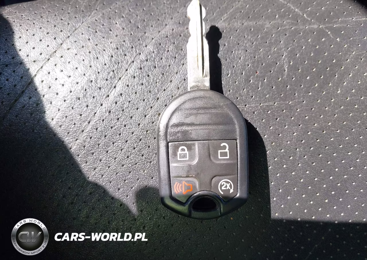 2013 Ford F-250 Lariat VIN:1FT7W2B65DEA54137 - 11