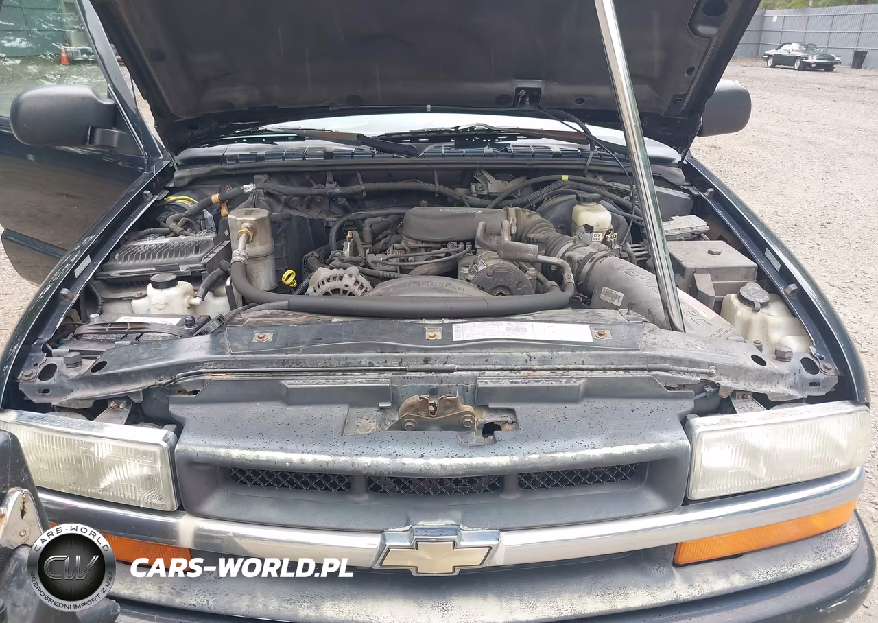 2000 Chevrolet S-10 Ls VIN:1GCDT19WXY8281971 - 10