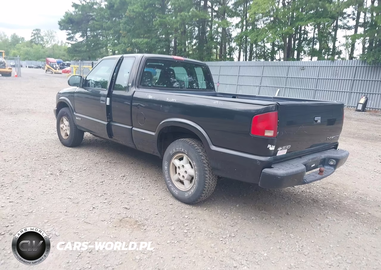 2000 Chevrolet S-10 Ls VIN:1GCDT19WXY8281971 - 3
