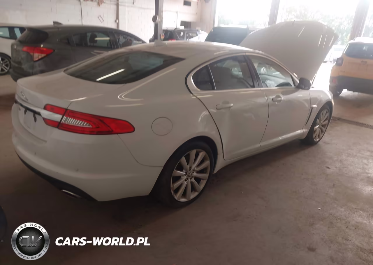 2013 Jaguar Xf V6 Sc VIN:SAJWJ0EF7D8S88645 - 4