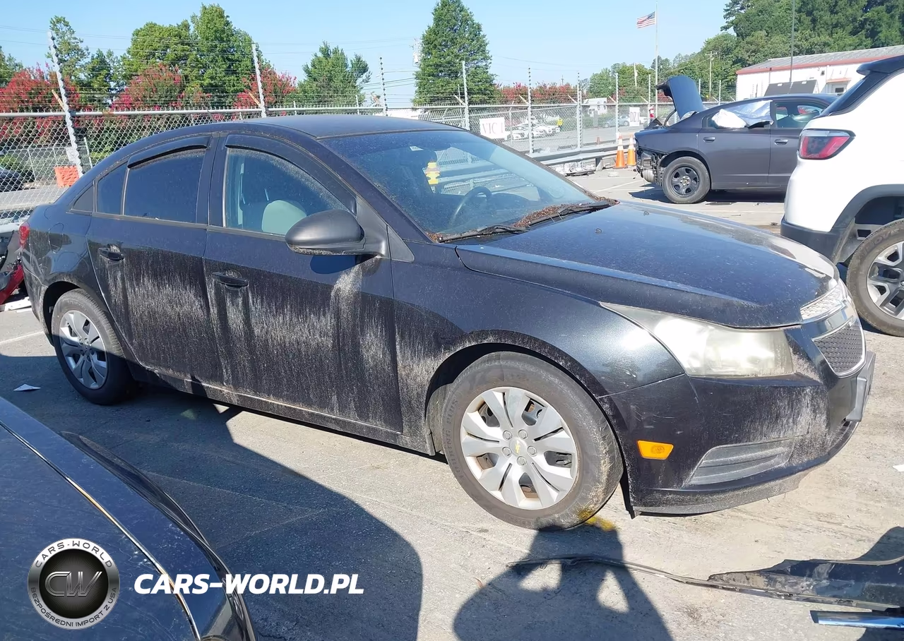 2014 Chevrolet Cruze Ls Auto – zdjęcie 1 z 11