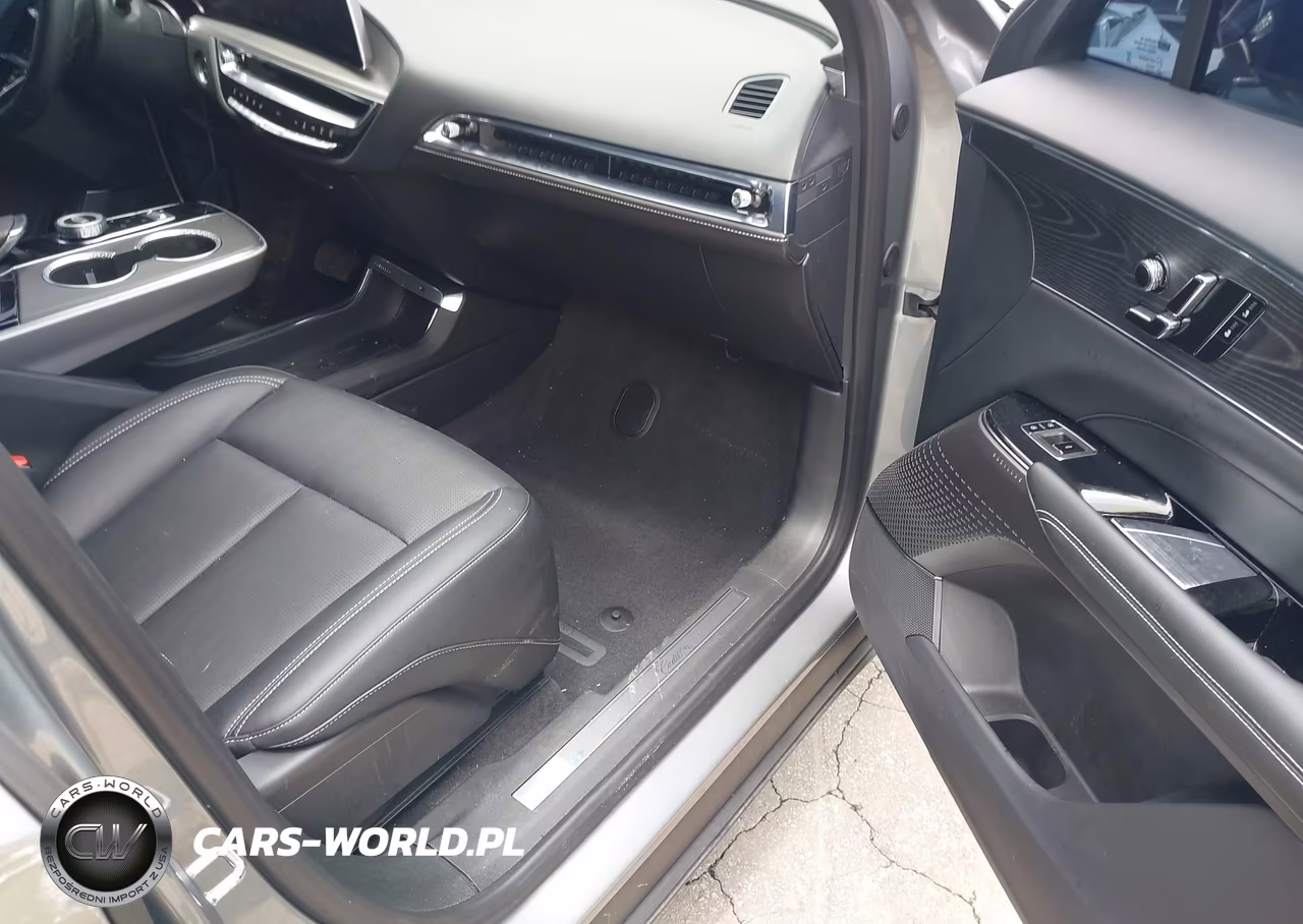 2024 Cadillac Lyriq Sport W-1Sf VIN:1GYKPTRK9RZ107335 - 5