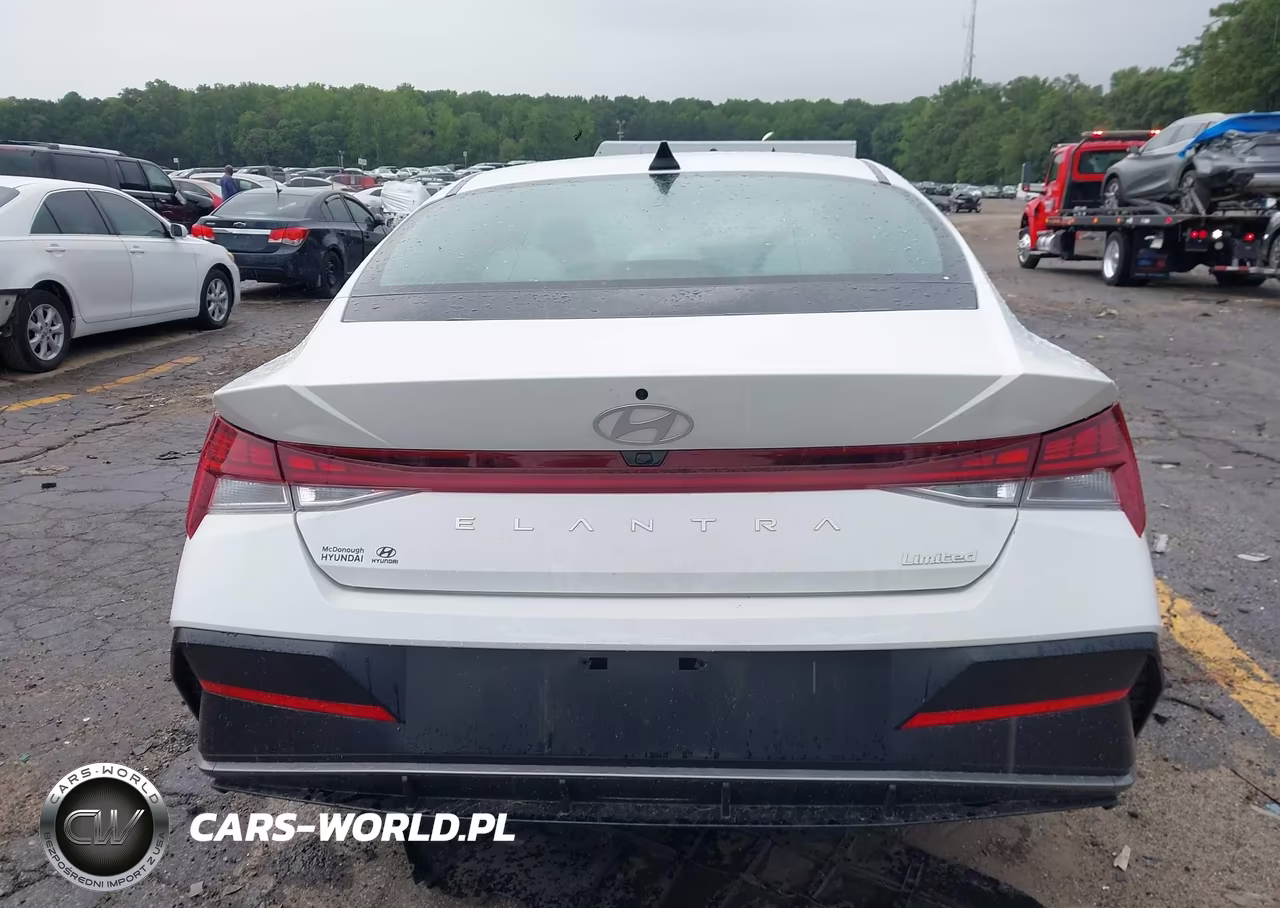 2025 Hyundai Elantra Limited VIN:KMHLP4DG4SU888816 - 16