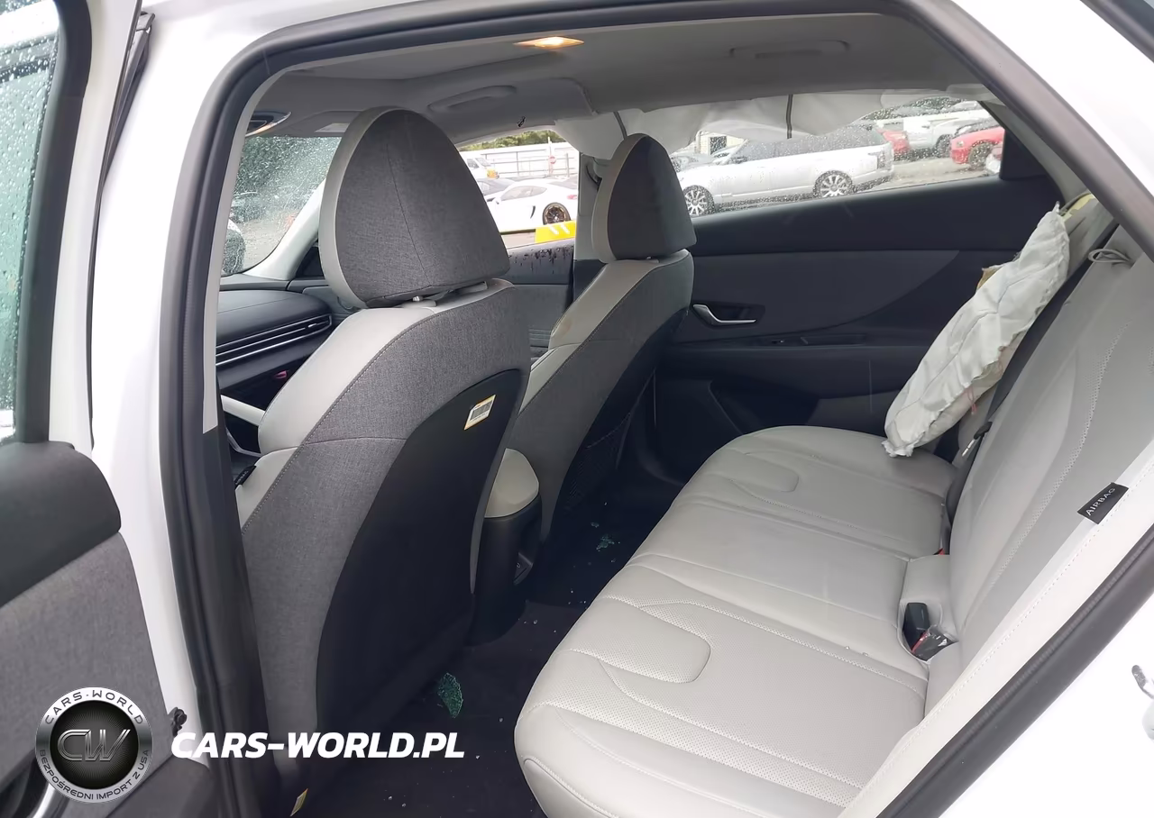 2025 Hyundai Elantra Limited VIN:KMHLP4DG4SU888816 - 8