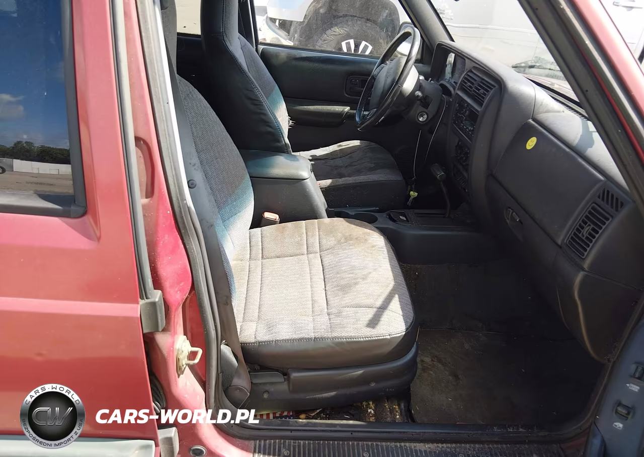 1999 Jeep Cherokee Classic-Sport VIN:1J4FT68S6XL625807 - 5