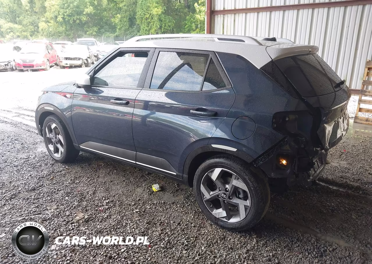 2025 Hyundai Venue Limited VIN:KMHRC8A38SU386664 - 3
