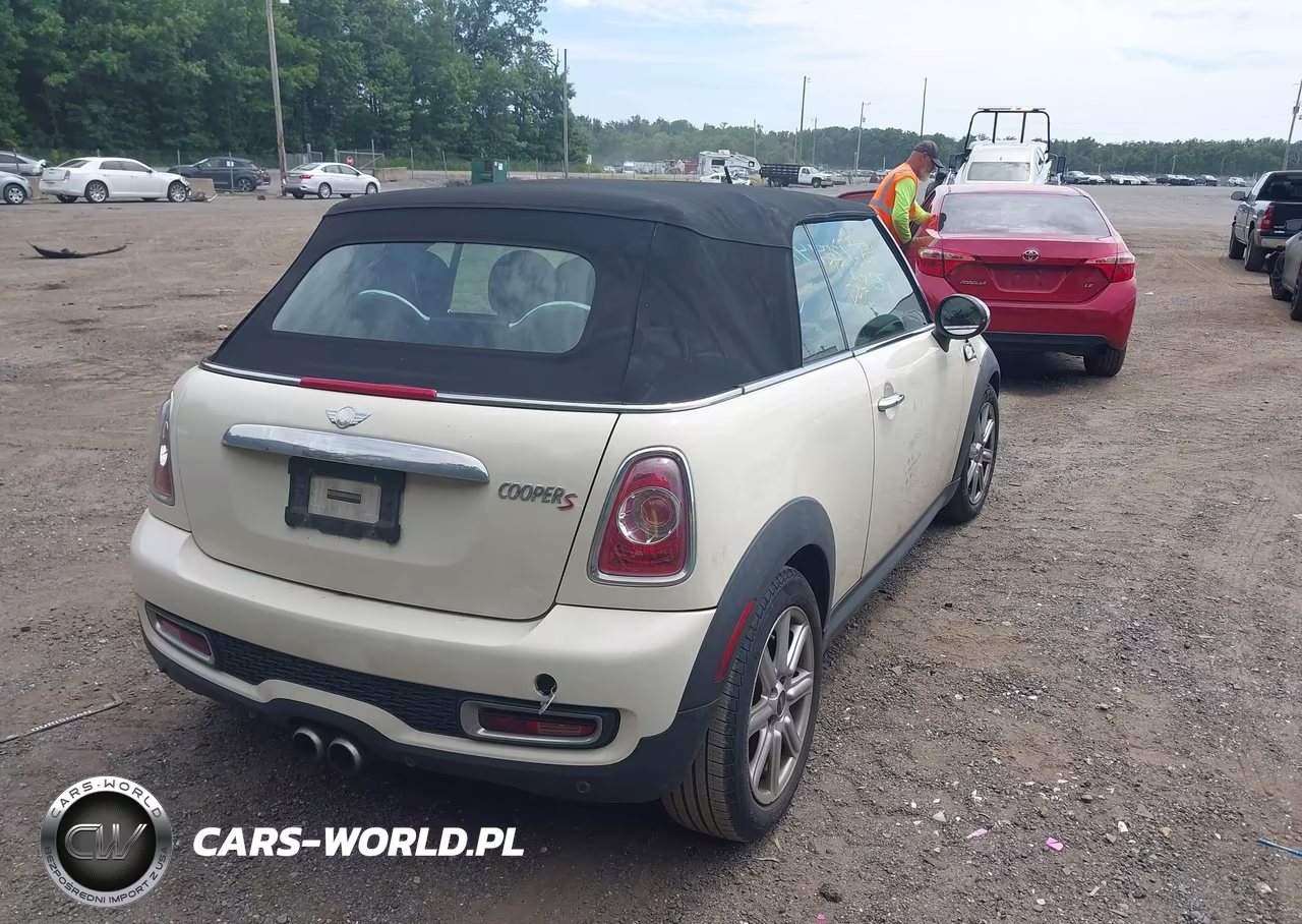 2014 Mini Convertible Cooper S VIN:WMWZP3C59ET298272 - 4