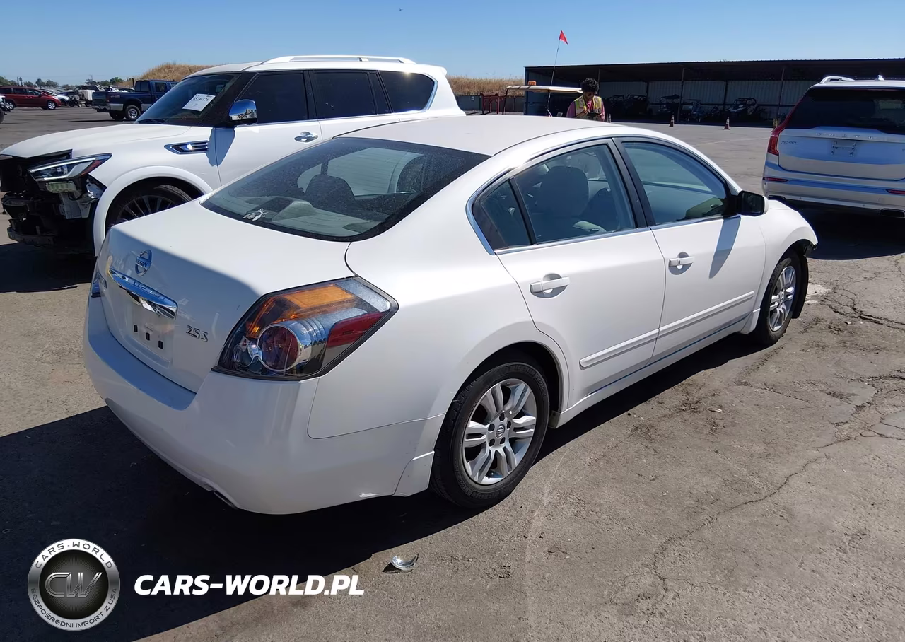 2012 Nissan Altima 2.5 S VIN:1N4AL2AP1CN410547 - 4