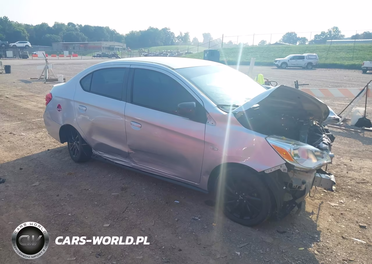 2020 Mitsubishi Mirage G4 Le – zdjęcie 1 z 16