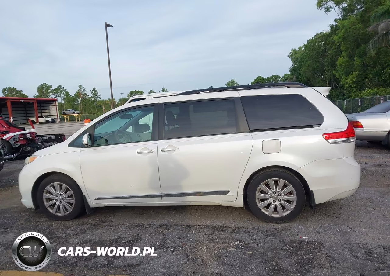 2014 Toyota Sienna Limited V6 7 Passenger VIN:5TDYK3DC6ES456995 - 14