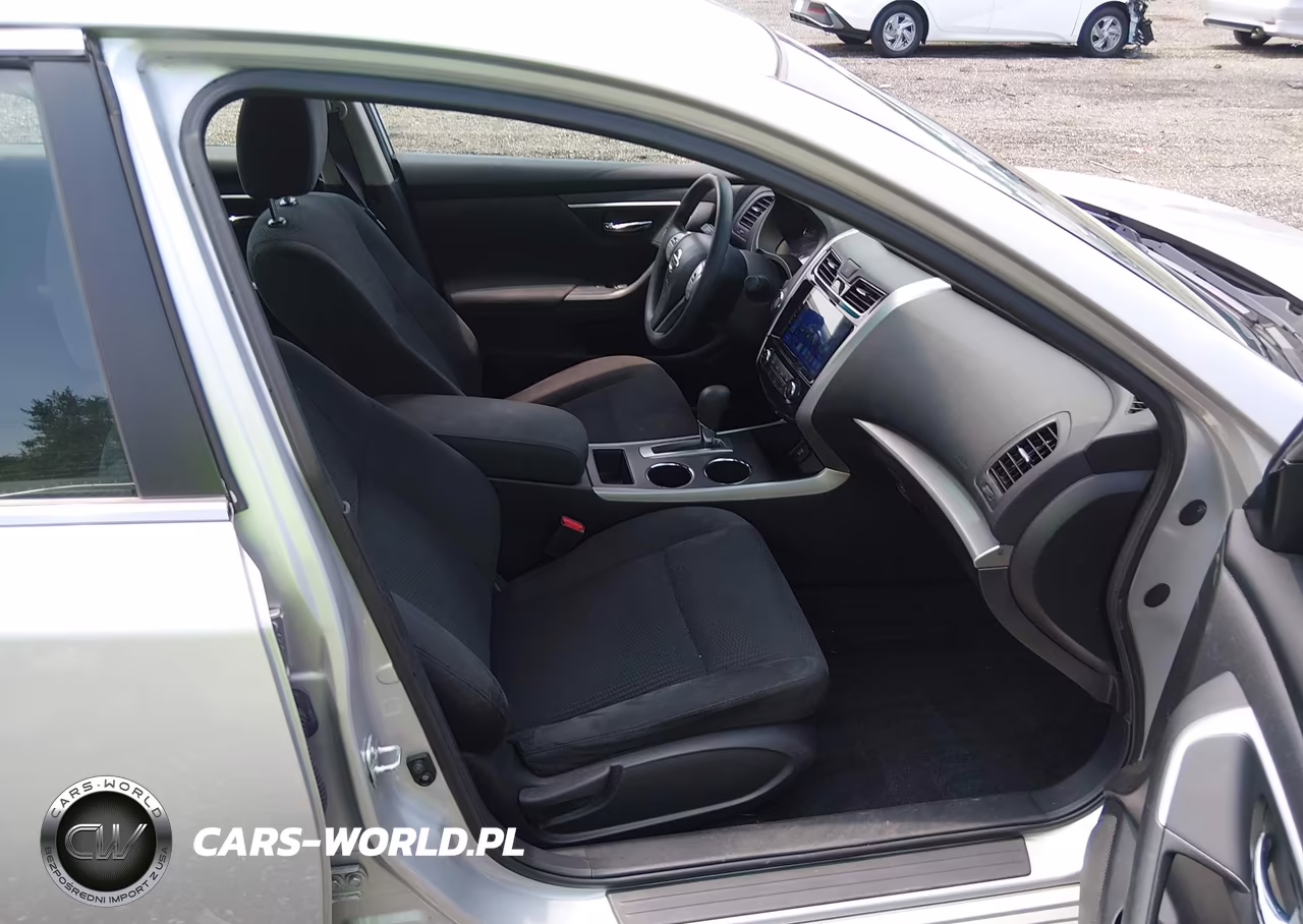 2015 Nissan Altima 2.5 S VIN:1N4AL3AP6FC104109 - 5