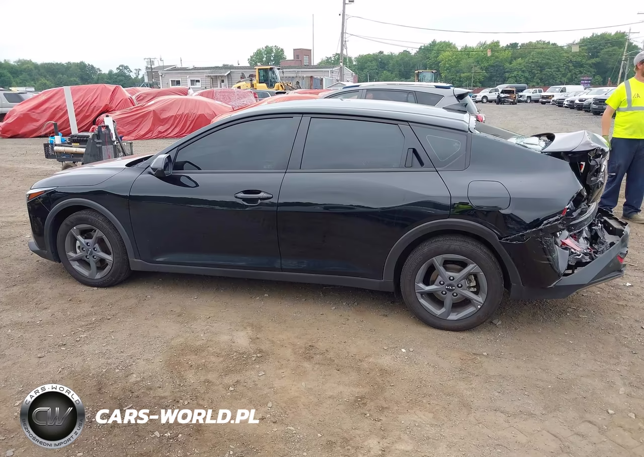 2025 Kia K4 Lxs VIN:3KPFT4DE9SE213876 - 14