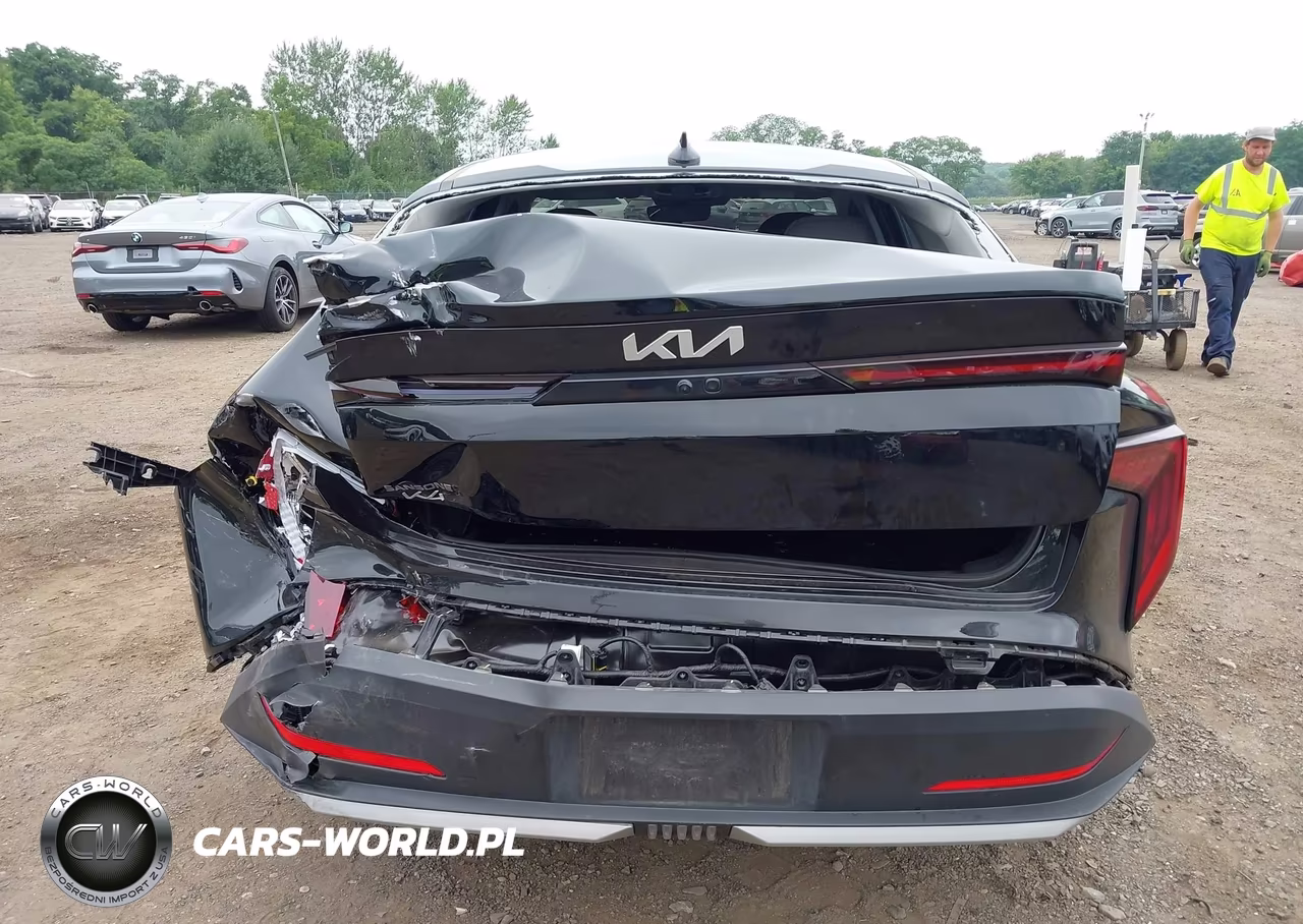 2025 Kia K4 Lxs VIN:3KPFT4DE9SE213876 - 17