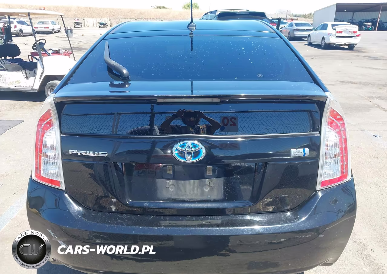 2013 Toyota Prius Four VIN:JTDKN3DU5D1716594 - 16