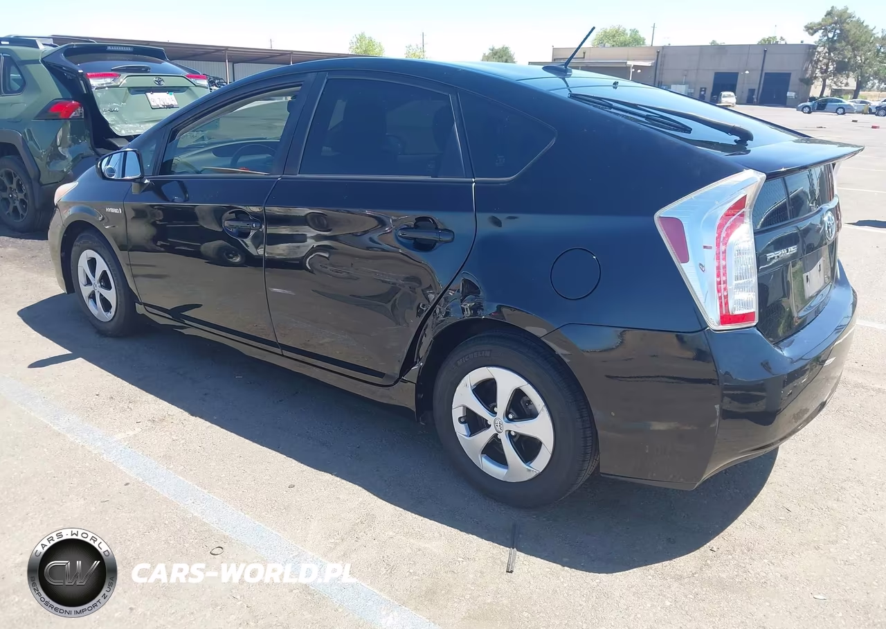 2013 Toyota Prius Four VIN:JTDKN3DU5D1716594 - 3