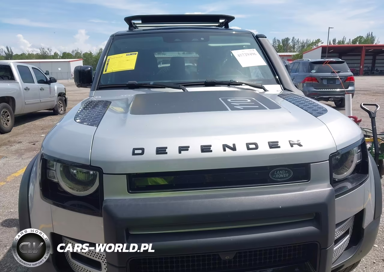 2023 Land Rover Defender 110 S VIN:SALEJEEX8P2123686 - 12