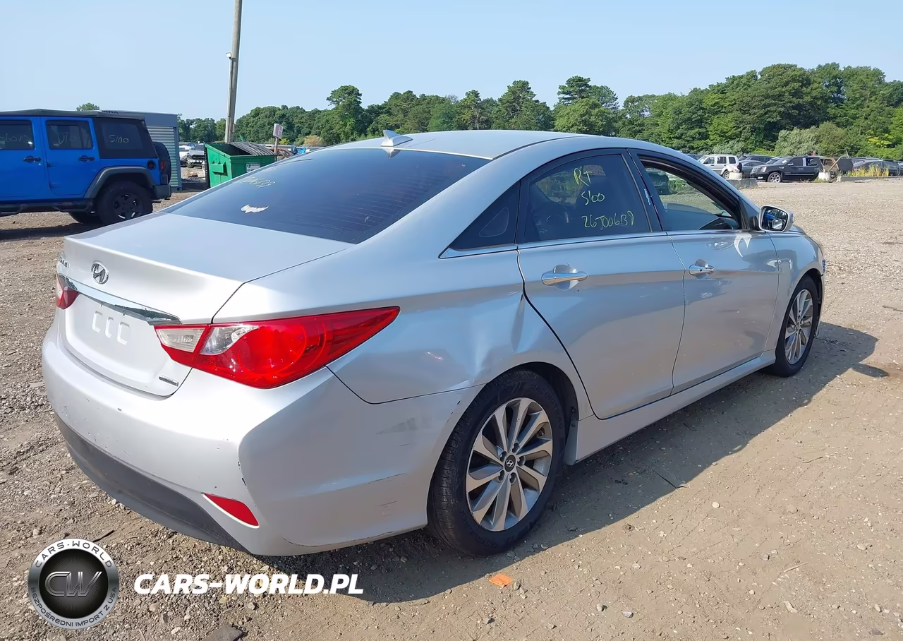 2014 Hyundai Sonata Limited VIN:5NPEC4AC2EH852633 - 4