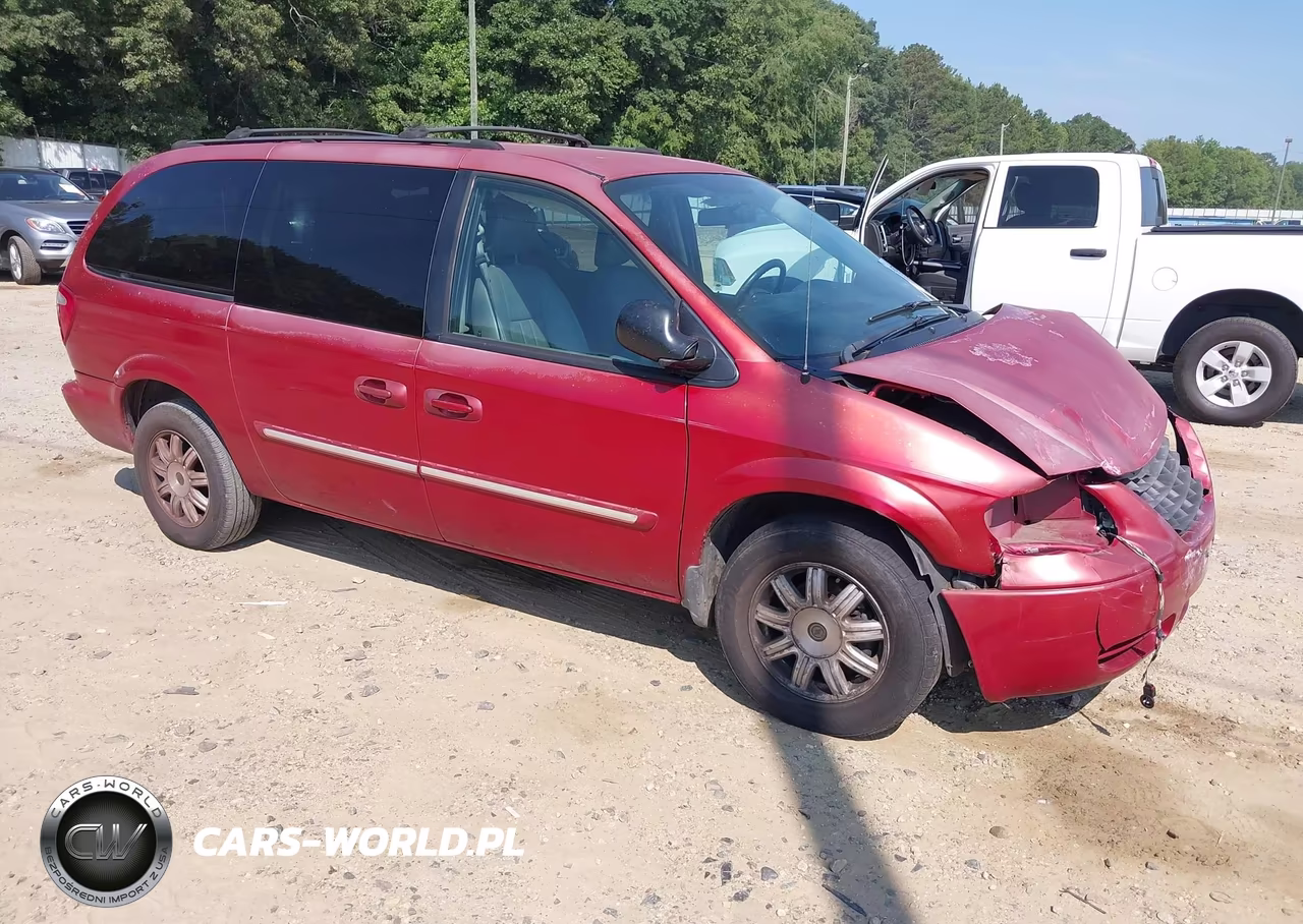 2005 Chrysler Town & Country Touring
