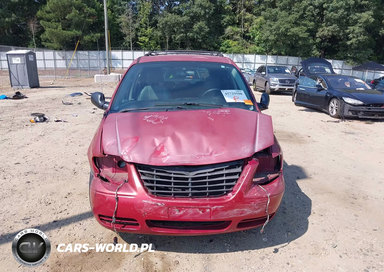 2005 Chrysler Town & Country Touring VIN:2C4GP54L55R402802 - 13