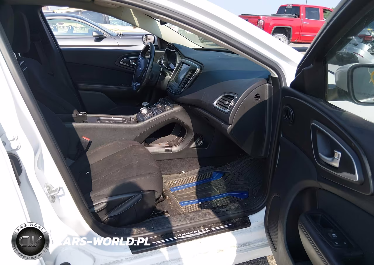 2015 Chrysler 200 Limited VIN:1C3CCCAB5FN600731 - 5