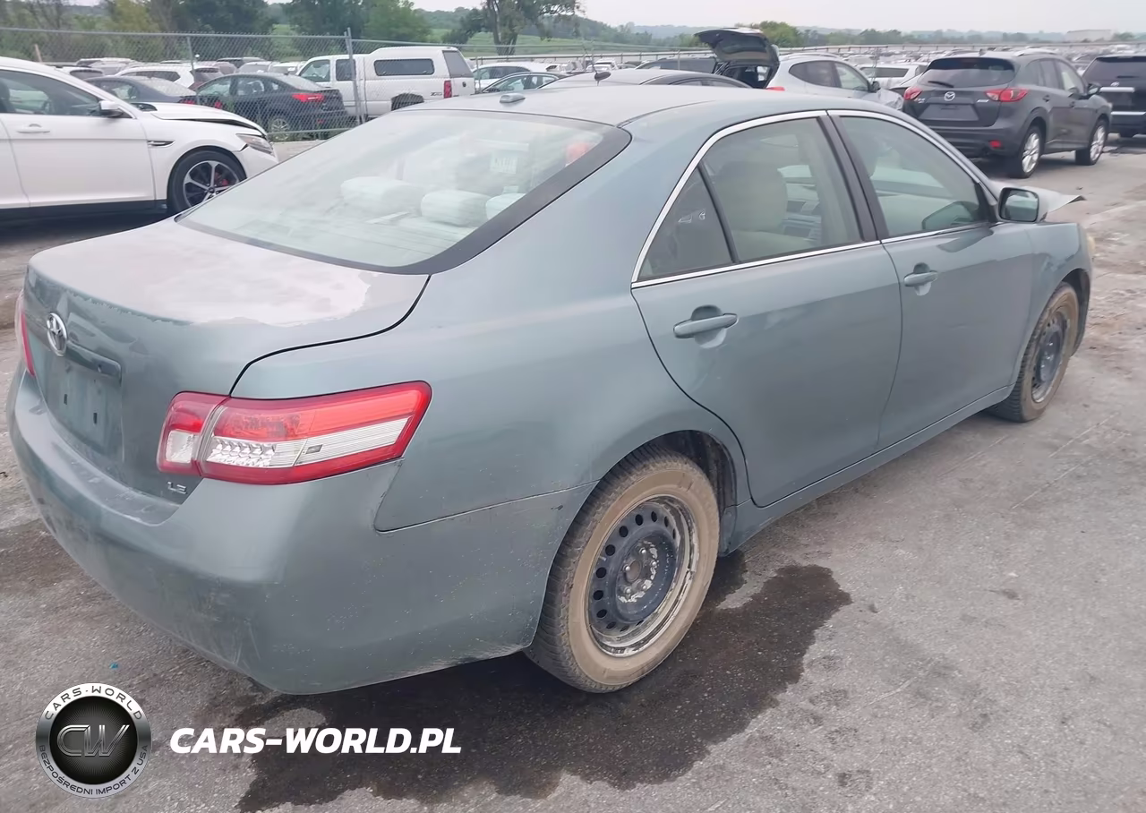 2010 Toyota Camry Le VIN:4T4BF3EK6AR046964 - 4