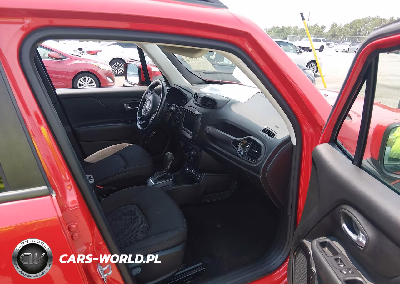 2018 Jeep Renegade Altitude 4X4 VIN:ZACCJBBBXJPG79338 - 5