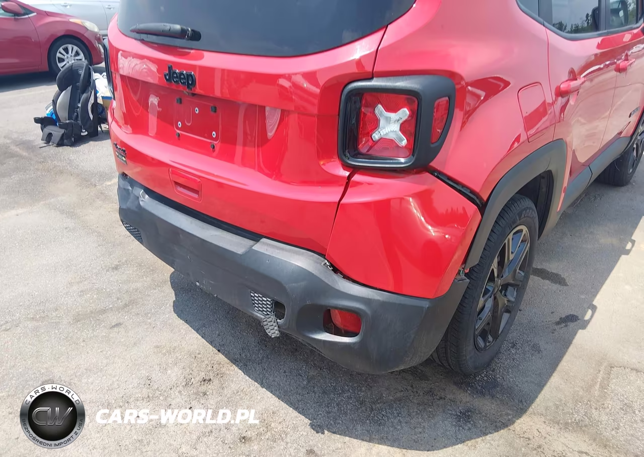 2018 Jeep Renegade Altitude 4X4 VIN:ZACCJBBBXJPG79338 - 6