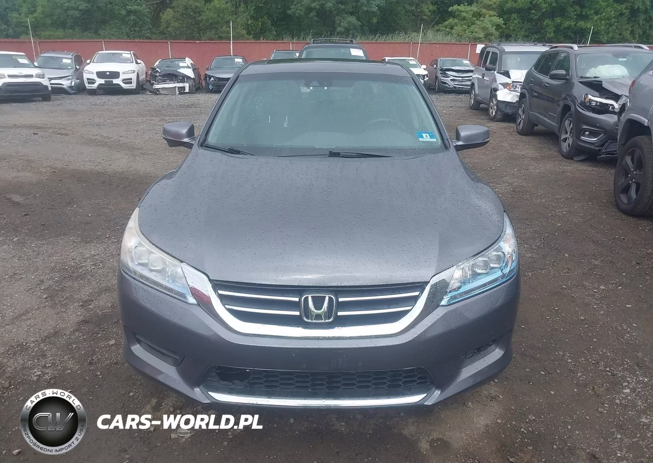 2015 Honda Accord Hybrid Touring VIN:1HGCR6F74FA003143 - 12