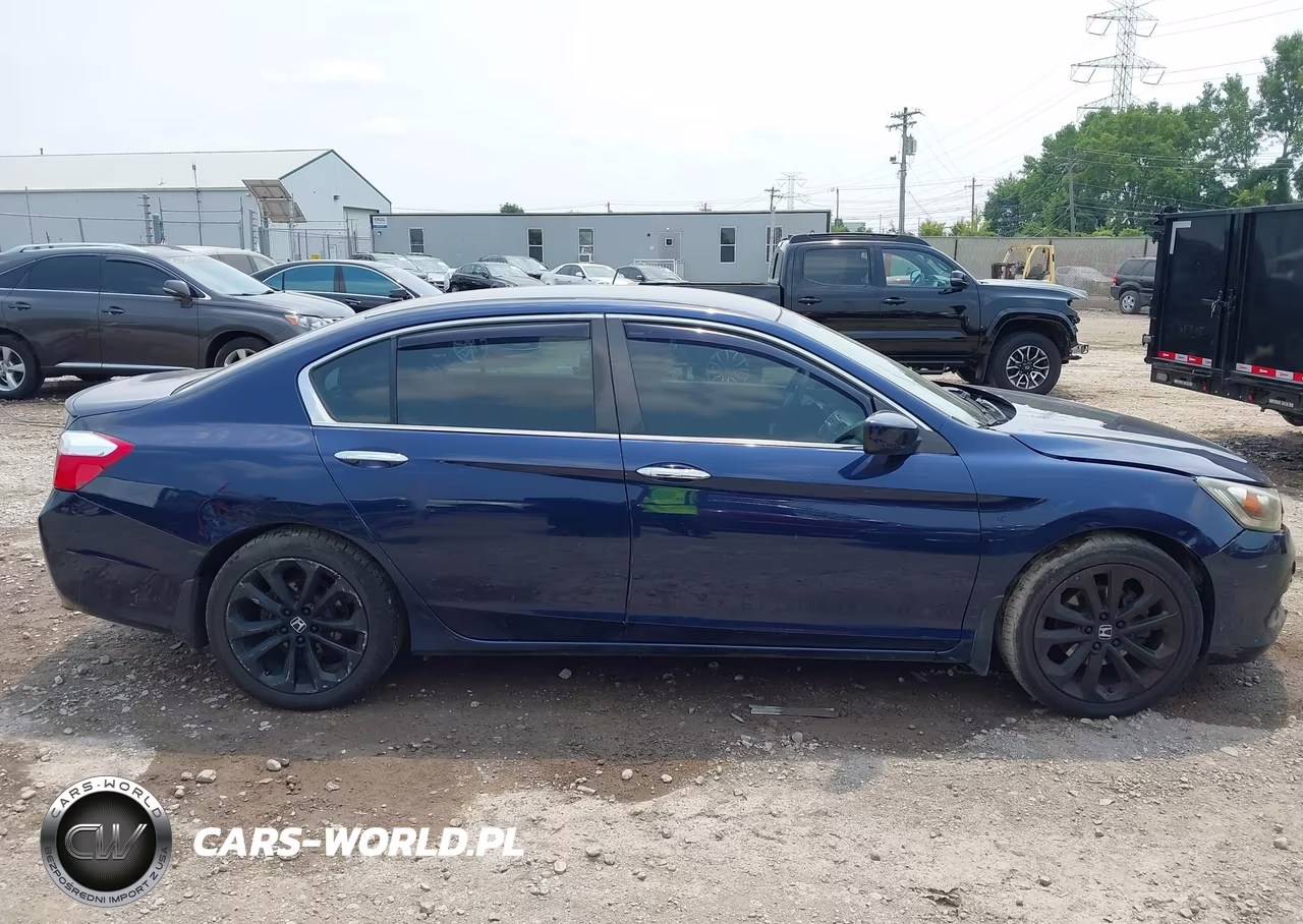 2015 Honda Accord Sport VIN:1HGCR2F59FA076225 - 13