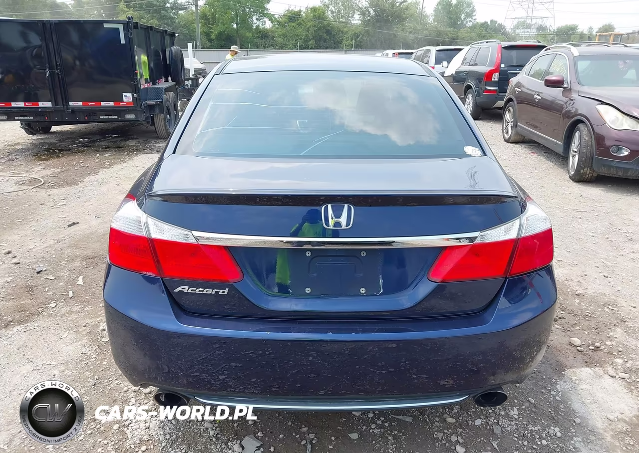 2015 Honda Accord Sport VIN:1HGCR2F59FA076225 - 16