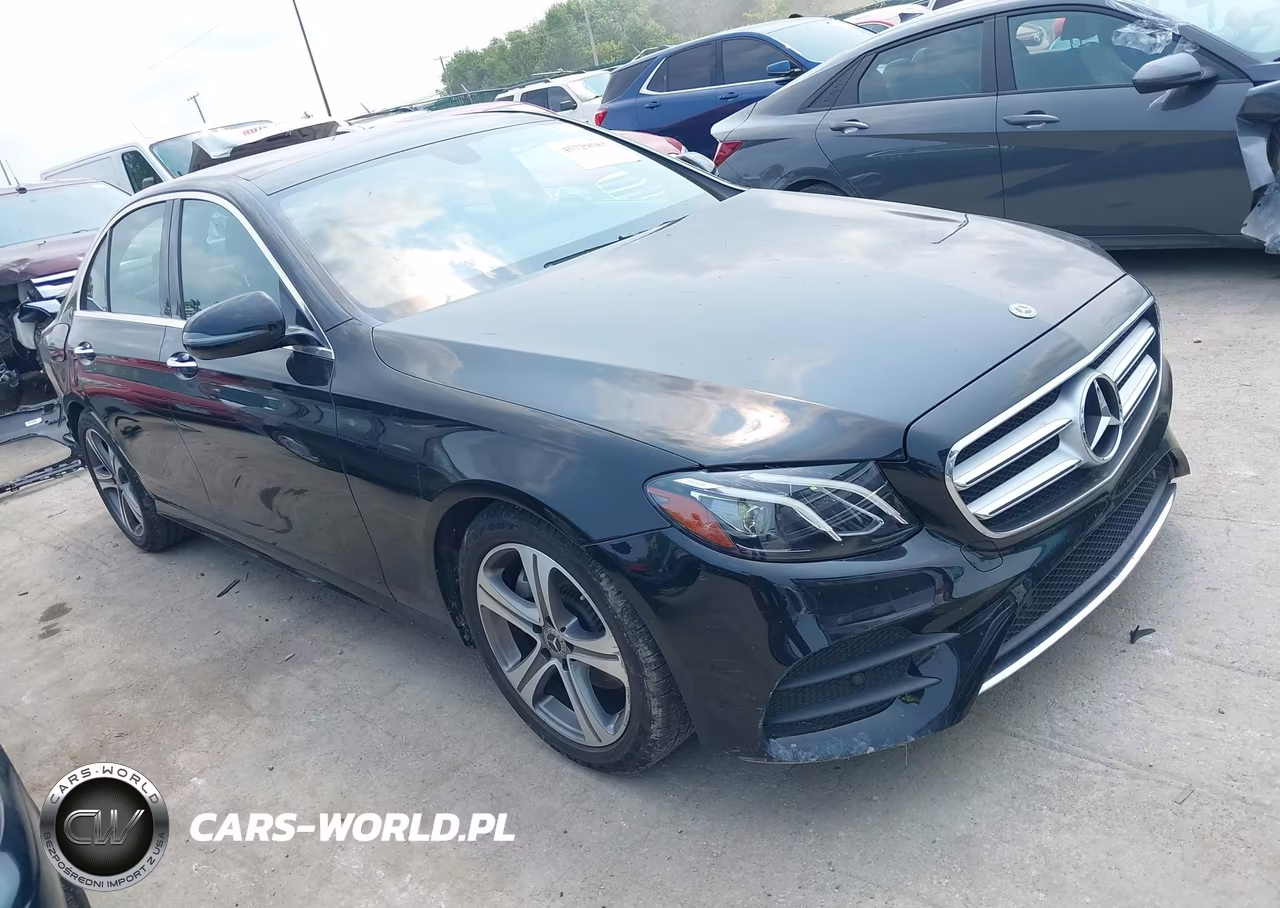 2019 Mercedes-Benz E 300 4Matic – zdjęcie 1 z 17