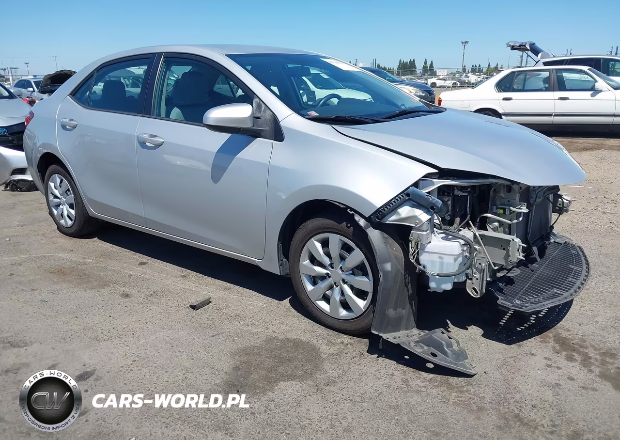 2015 Toyota Corolla Le – zdjęcie 1 z 17