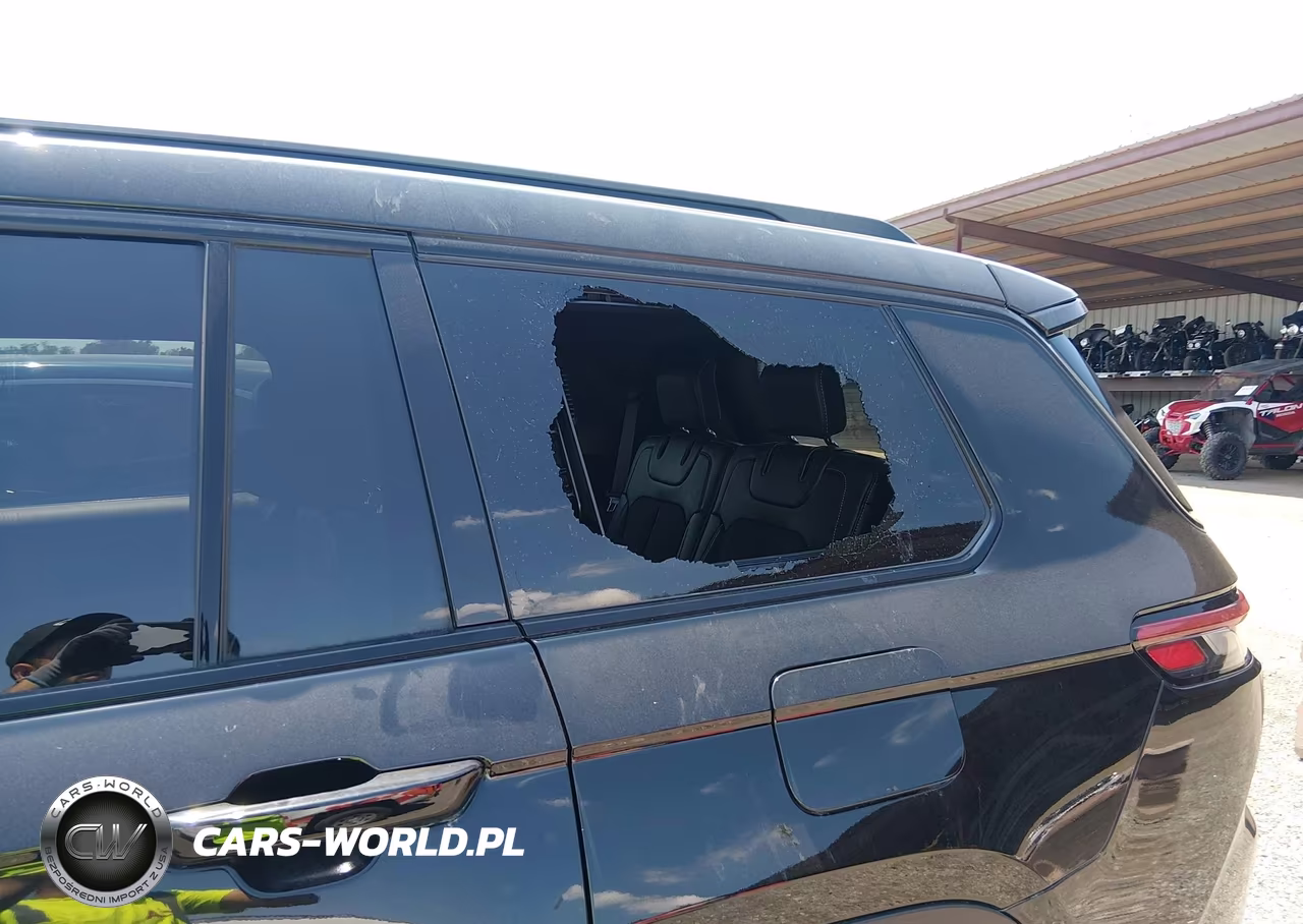 2023 Jeep Grand Cherokee L Altitude 4X4 VIN:1C4RJKAG3P8800976 - 16