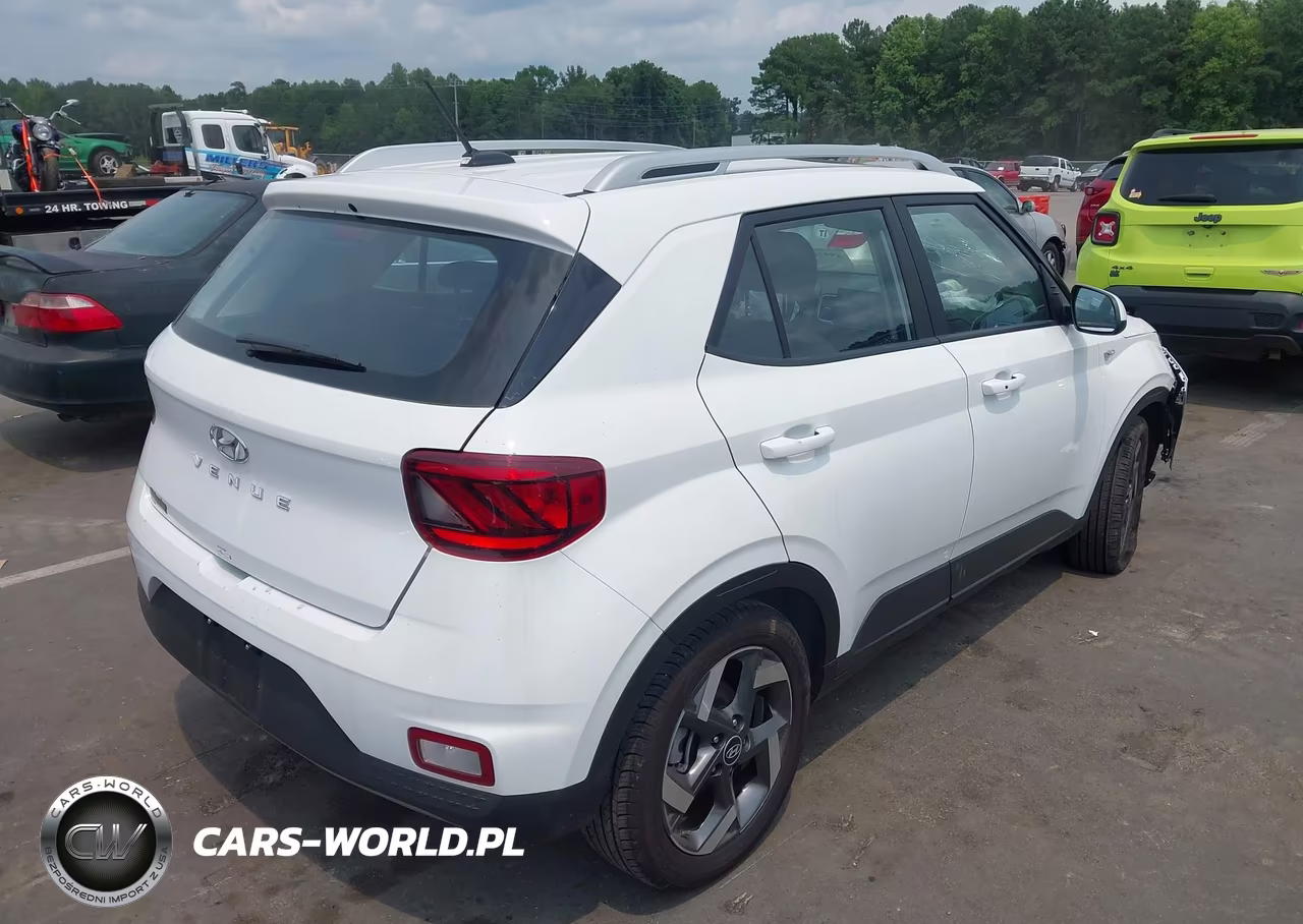 2026 Hyundai Venue Sel VIN:KMHRC8A36TU428556 - 4