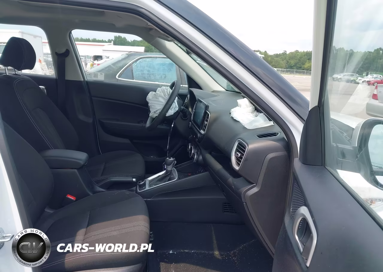 2026 Hyundai Venue Sel VIN:KMHRC8A36TU428556 - 5