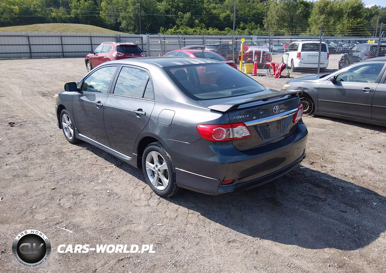 2011 Toyota Corolla S VIN:2T1BU4EE3BC630564 - 3