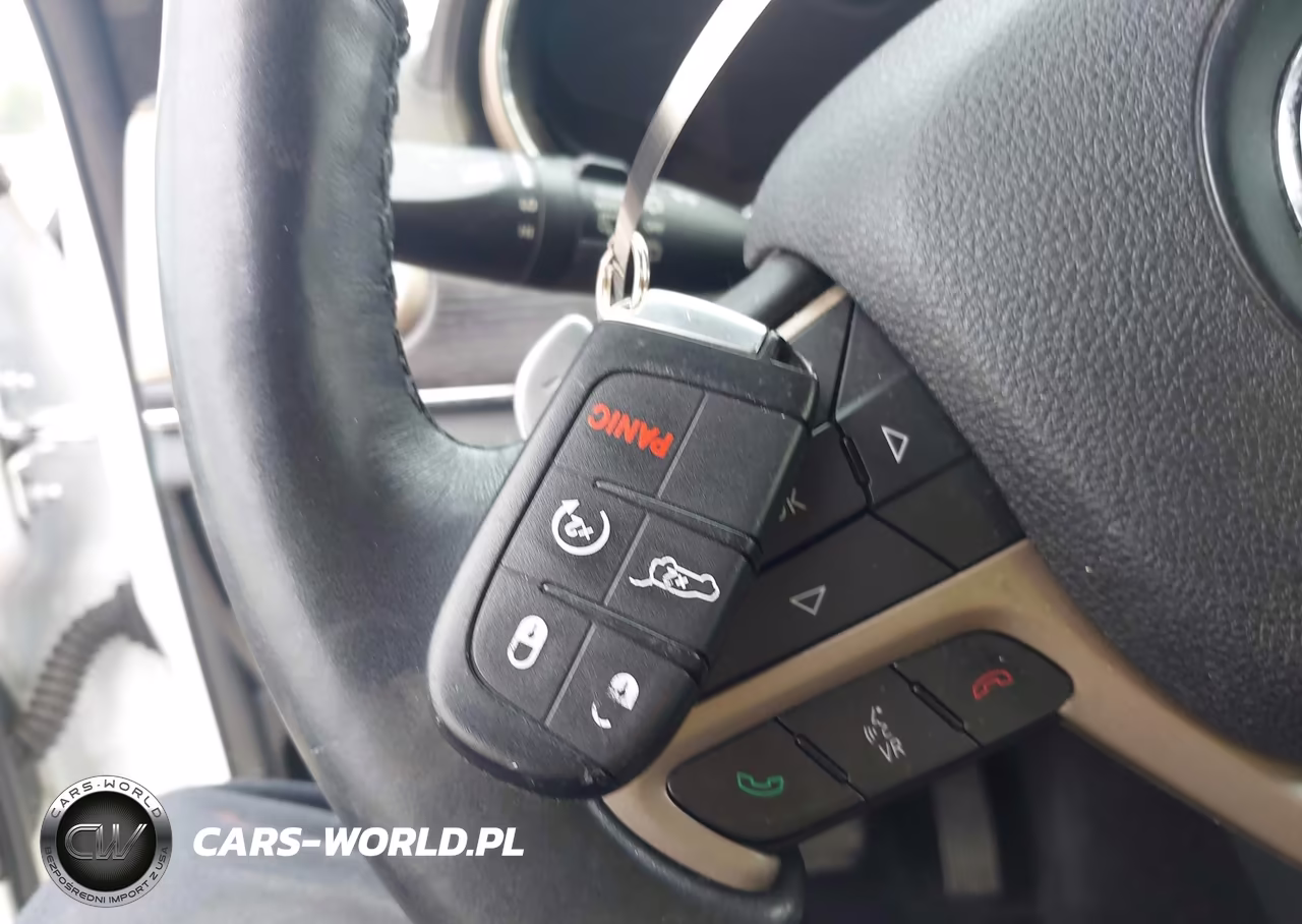 2015 Jeep Grand Cherokee Summit VIN:1C4RJFJG8FC879001 - 11
