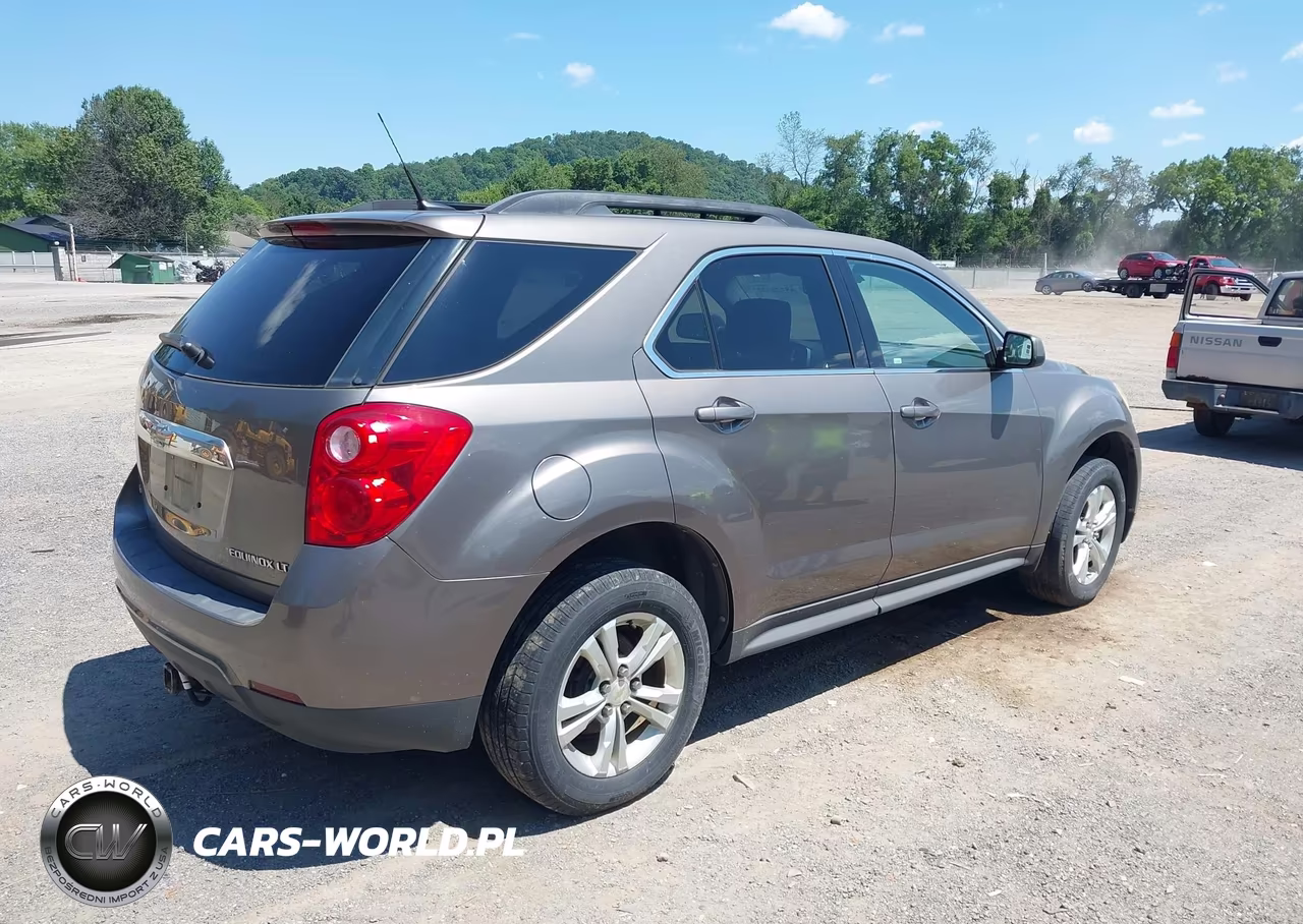 2010 Chevrolet Equinox Lt VIN:2CNFLEEWXA6303898 - 4