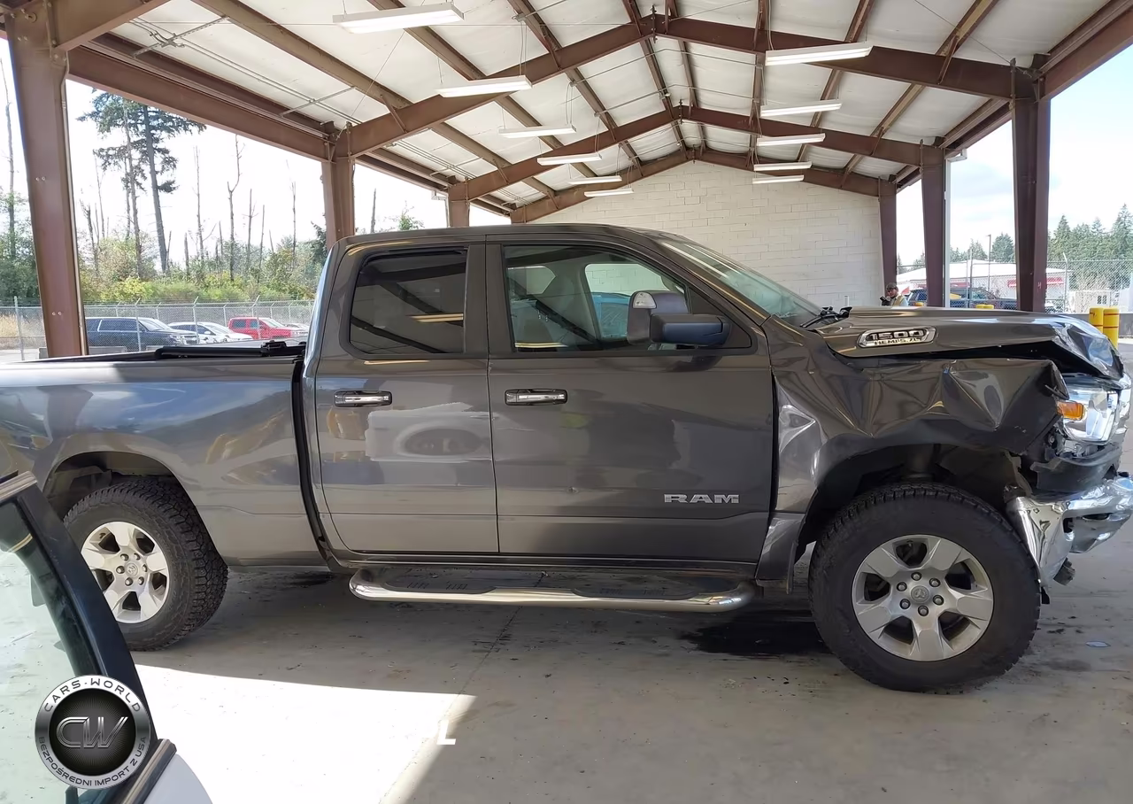 2019 Ram 1500 Big Horn-Lone Star 4X4 6'4 Box VIN:1C6SRFBT8KN640883 - 14