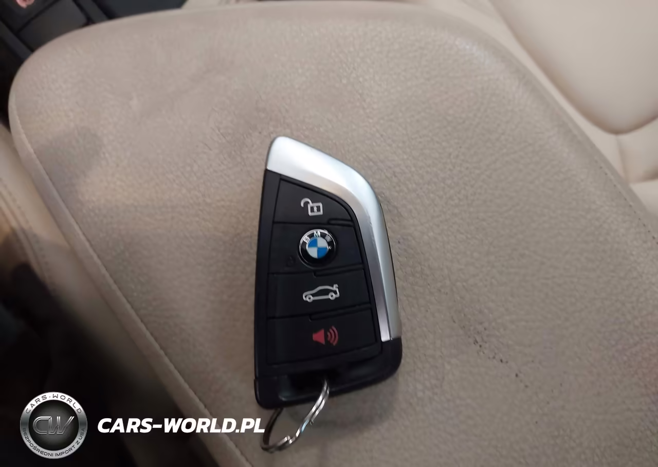 2018 BMW X1 Sdrive28I VIN:WBXHU7C39J5H43448 - 11